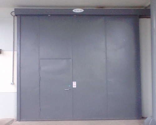 One-way push-pull sliding door SHB